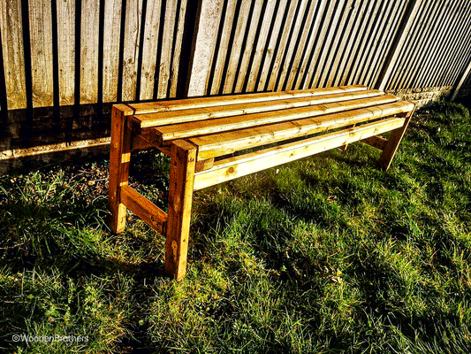 Wooden Garden Bench – The Perfect Spot to Relax
